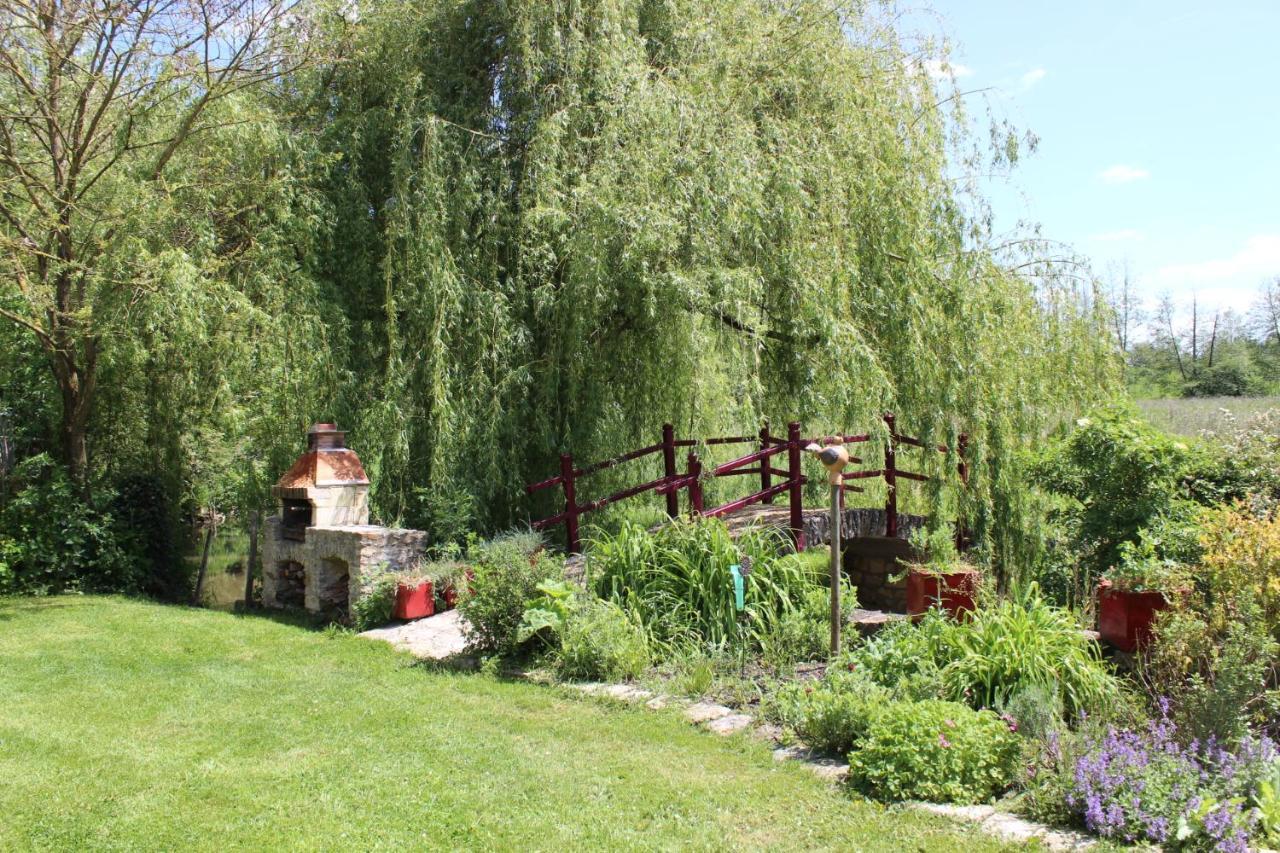 Chambres D'Hotes De La Forge Betz-le-Chateau Esterno foto